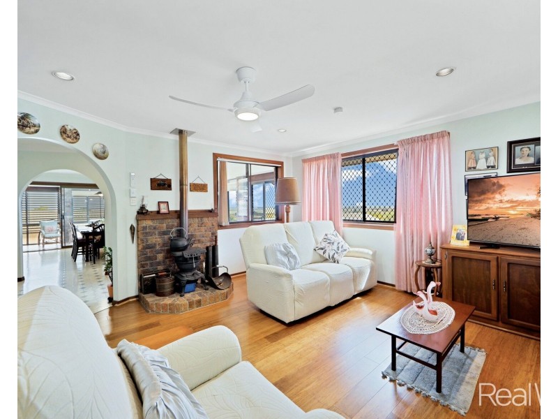 4 Panorama Drive, Qunaba QLD 4670