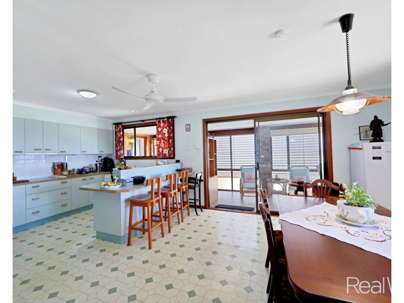 4 Panorama Drive, Qunaba QLD 4670