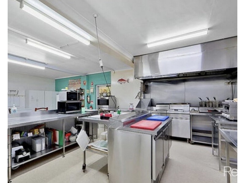 2 Fairymead Road, Bundaberg North QLD 4670