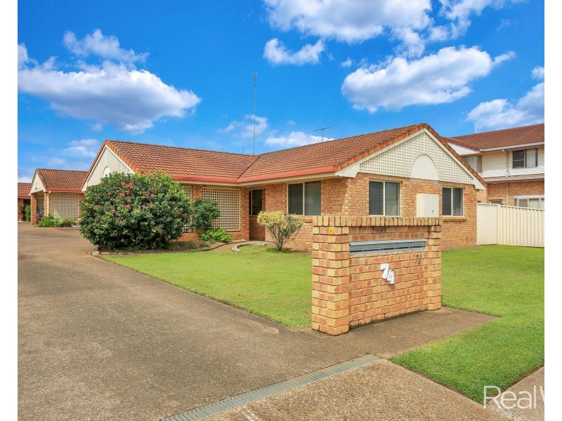1/74 Burnett Street, Bundaberg South QLD 4670