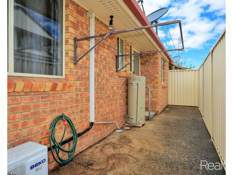 1/74 Burnett Street, Bundaberg South QLD 4670