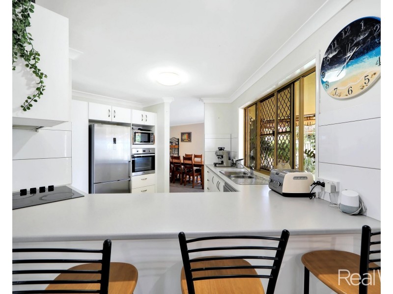 10 Chancellor Drive, Avenell Heights QLD 4670