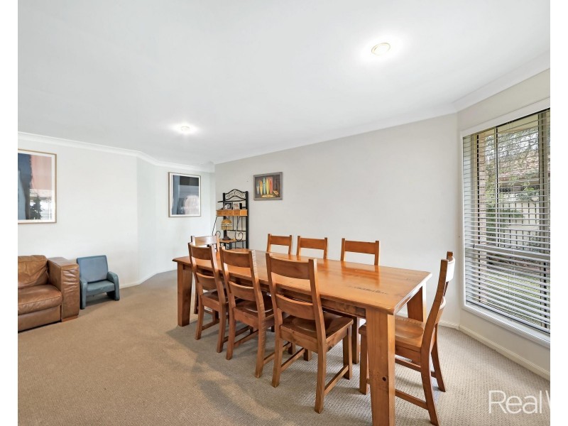 10 Chancellor Drive, Avenell Heights QLD 4670