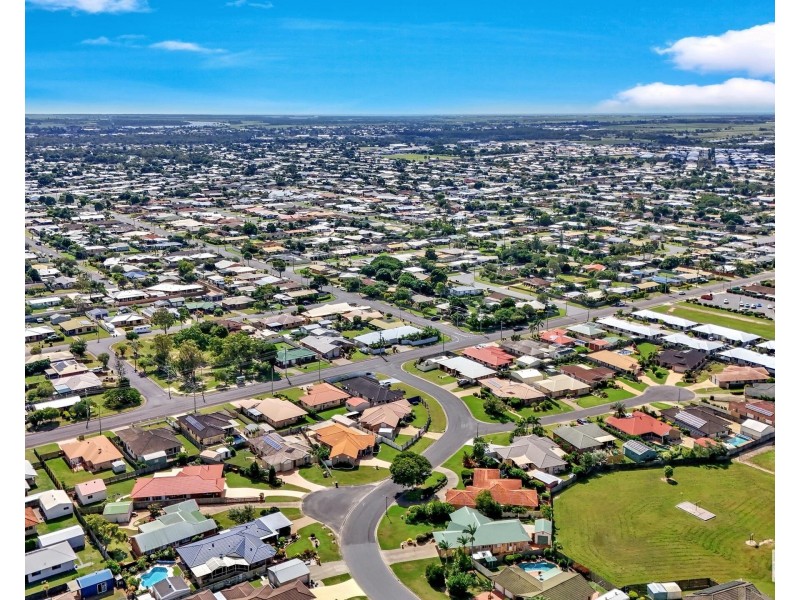 10 Chancellor Drive, Avenell Heights QLD 4670