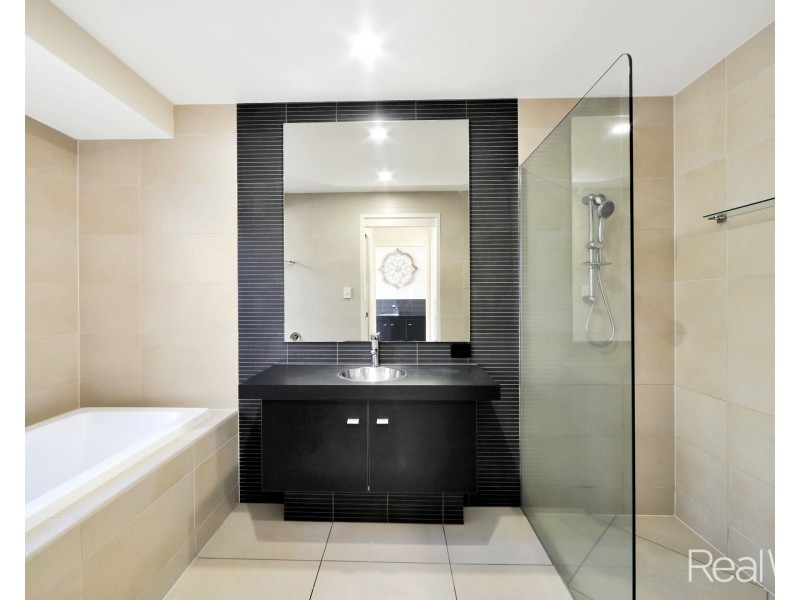 4 Camplin Court, Branyan QLD 4670