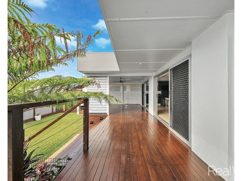 4 Camplin Court, Branyan QLD 4670