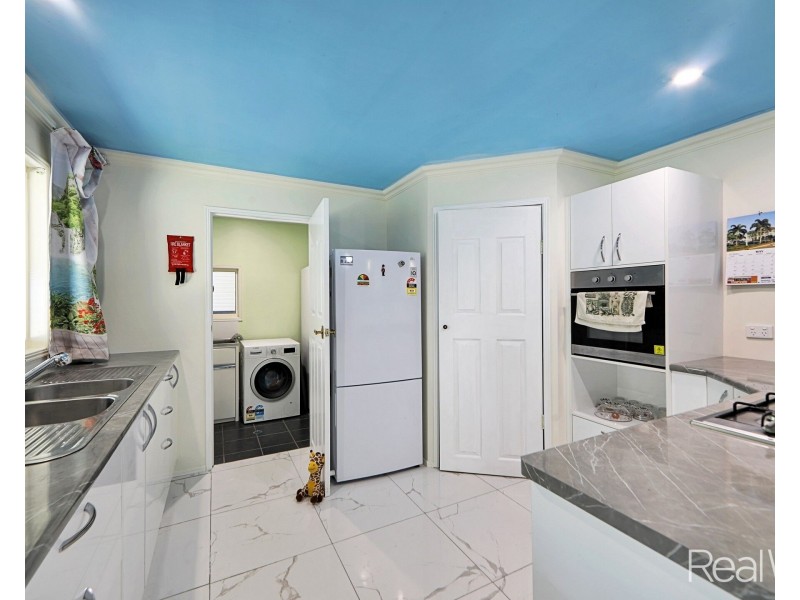 6 De Ville Court, South Bingera QLD 4670
