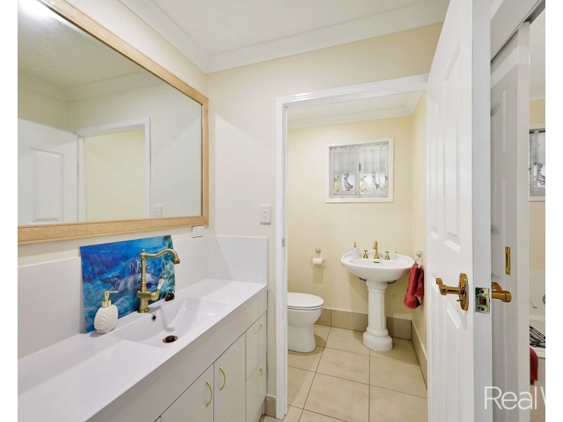 6 De Ville Court, South Bingera QLD 4670