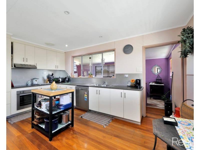 54 Vasey Street, Avenell Heights QLD 4670