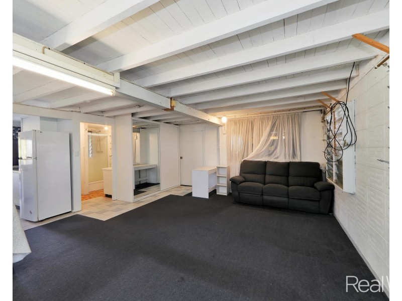 54 Vasey Street, Avenell Heights QLD 4670