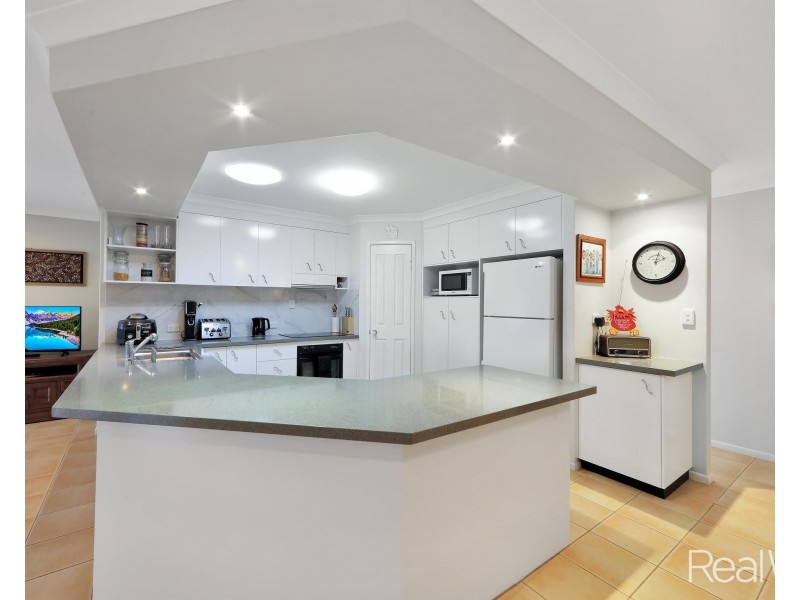 80 Chancellor Drive, Avenell Heights QLD 4670