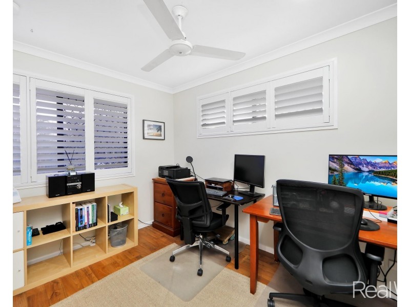 80 Chancellor Drive, Avenell Heights QLD 4670