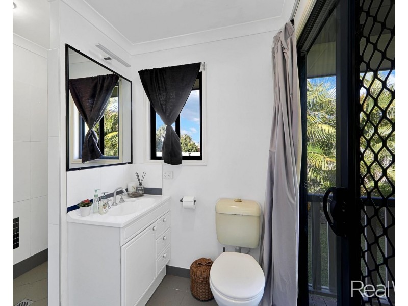 17 Pinto Avenue, Branyan QLD 4670