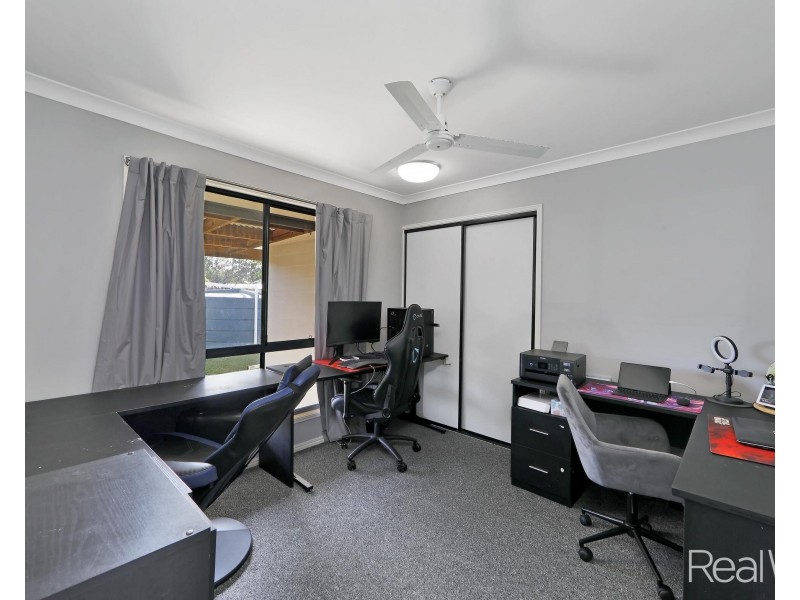 17 Pinto Avenue, Branyan QLD 4670