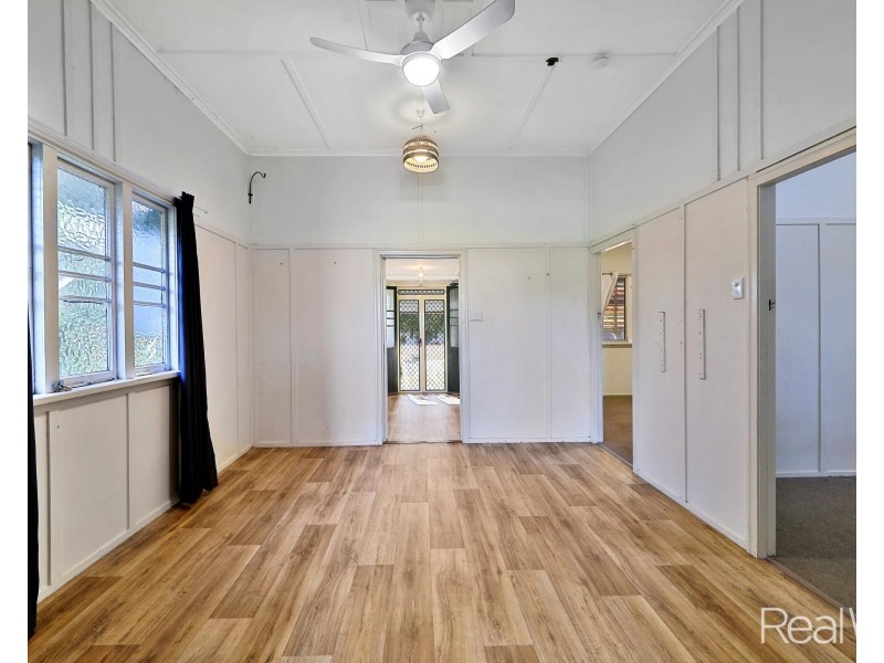 26 McCracken Street, Walkervale QLD 4670
