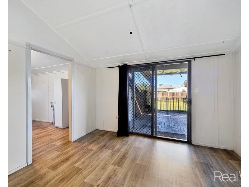 26 McCracken Street, Walkervale QLD 4670