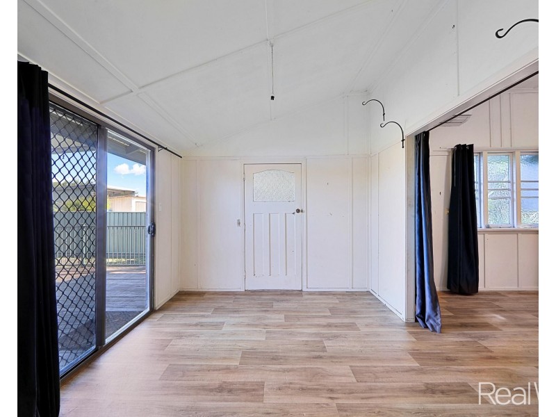 26 McCracken Street, Walkervale QLD 4670