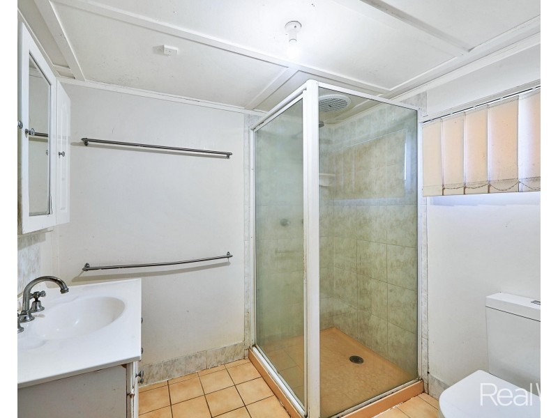 26 McCracken Street, Walkervale QLD 4670