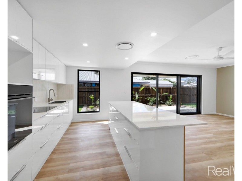 1 Ridge Road, Branyan QLD 4670