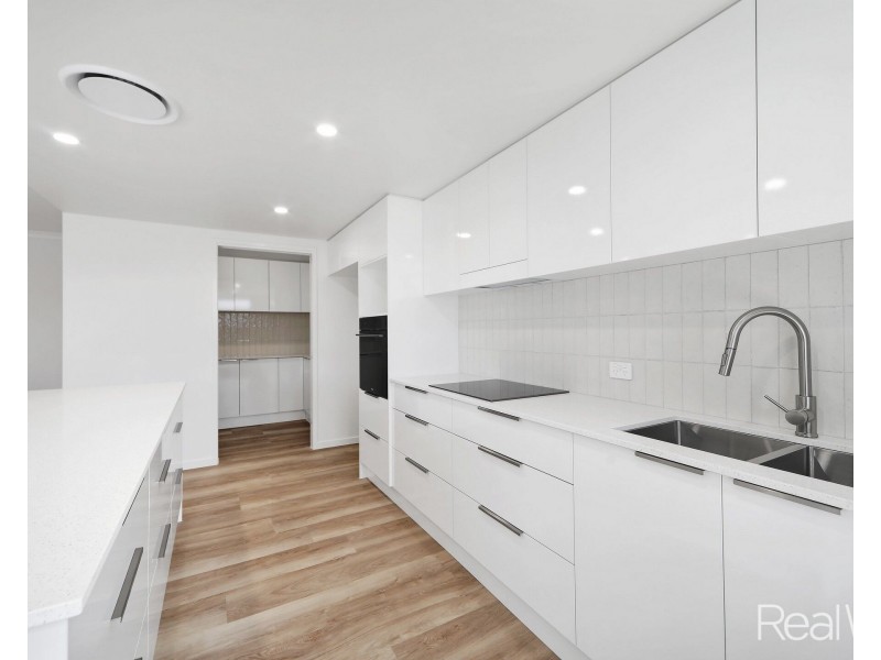 1 Ridge Road, Branyan QLD 4670