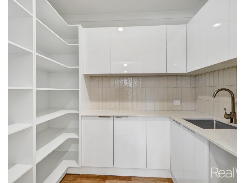 1 Ridge Road, Branyan QLD 4670
