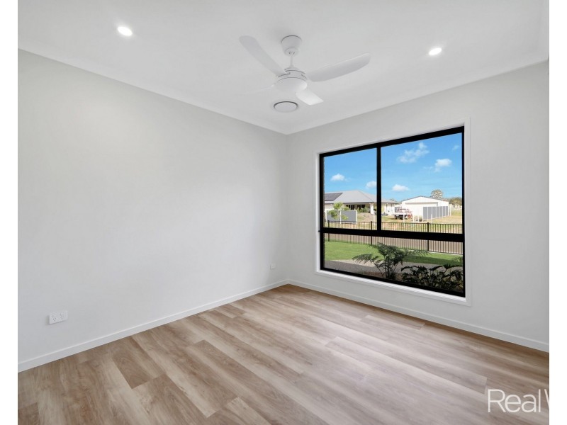 1 Ridge Road, Branyan QLD 4670