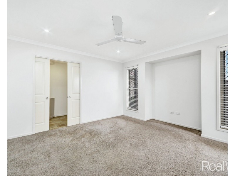 12 Linderberg Street, Kalkie QLD 4670