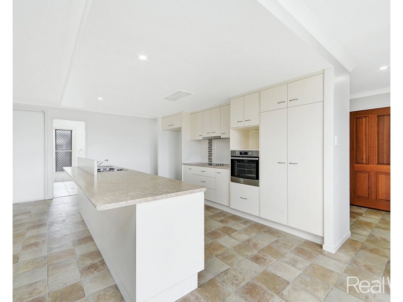 12 Linderberg Street, Kalkie QLD 4670