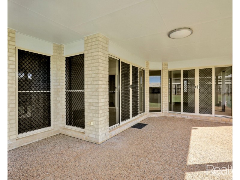 12 Linderberg Street, Kalkie QLD 4670