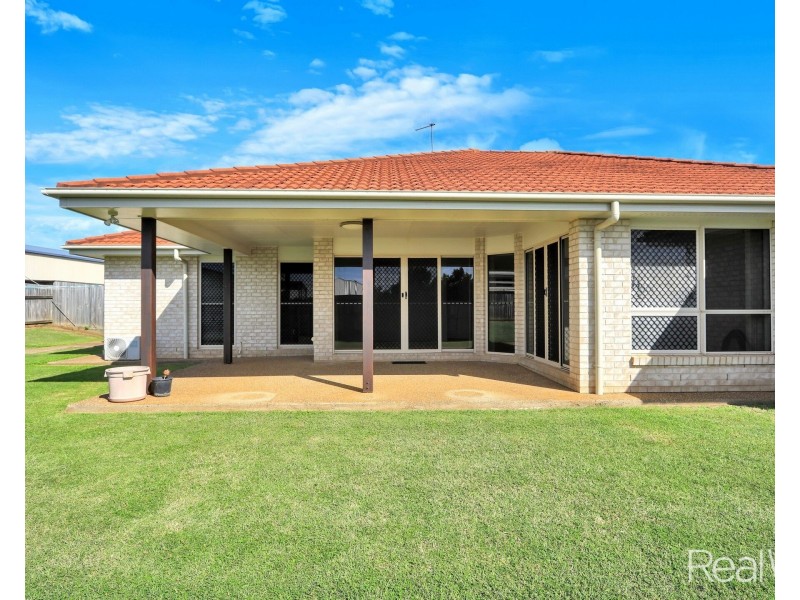 12 Linderberg Street, Kalkie QLD 4670