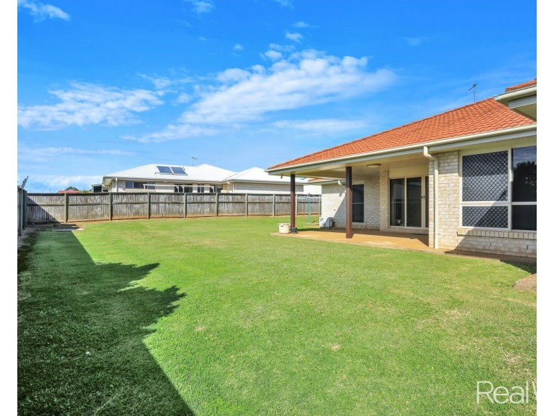 12 Linderberg Street, Kalkie QLD 4670