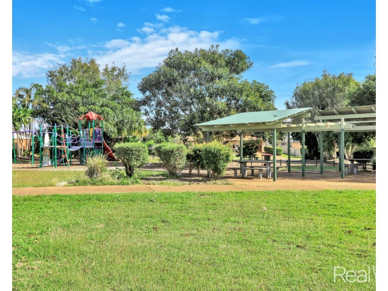 12 Linderberg Street, Kalkie QLD 4670