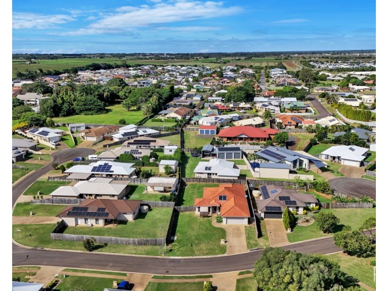 12 Linderberg Street, Kalkie QLD 4670