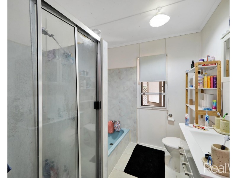 61 Dunn Road, Avenell Heights QLD 4670