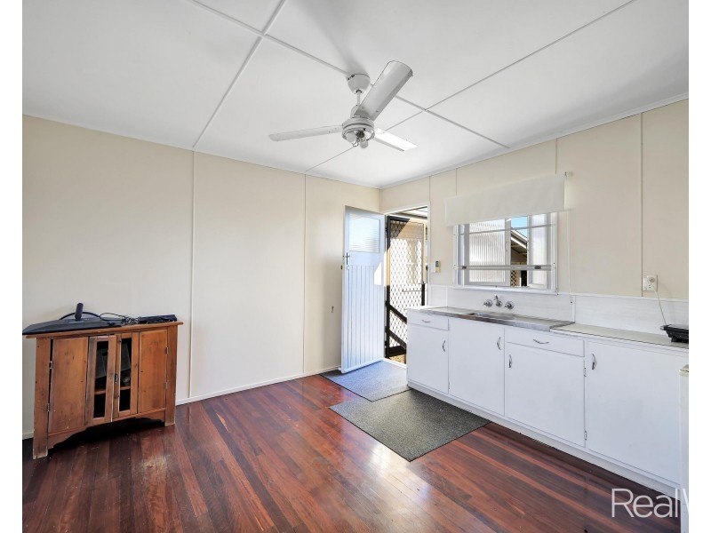 61 Dunn Road, Avenell Heights QLD 4670