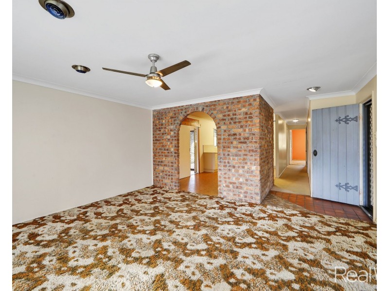 452 Elliott Heads Road, Woongarra QLD 4670