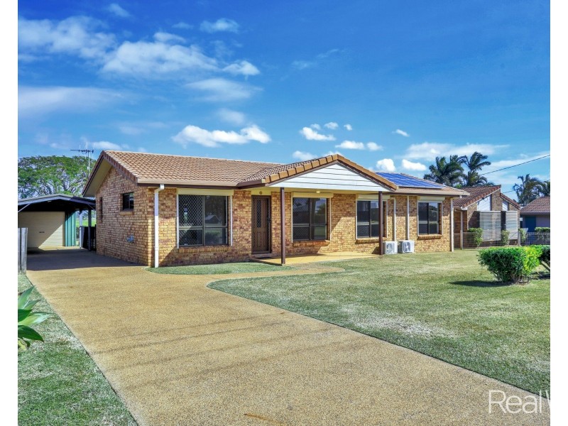12 Dickinson Street, Burnett Heads QLD 4670