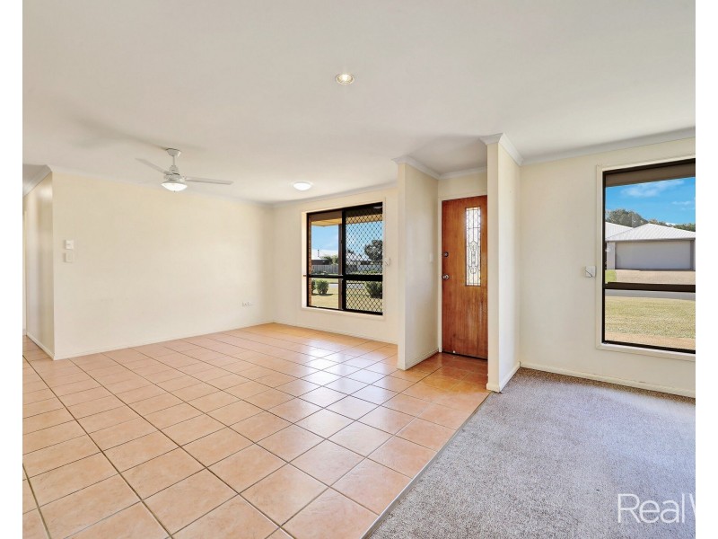 12 Dickinson Street, Burnett Heads QLD 4670