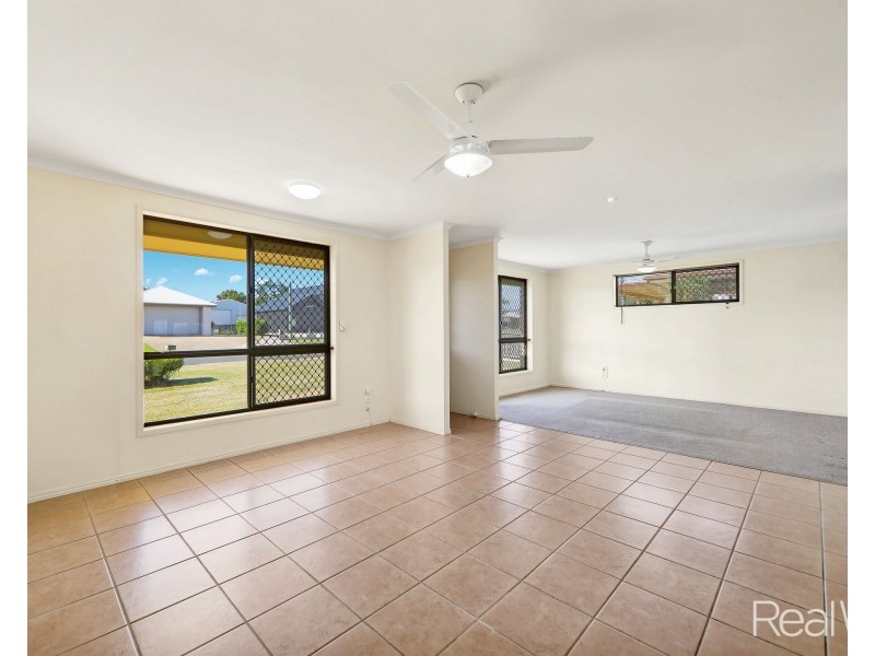 12 Dickinson Street, Burnett Heads QLD 4670