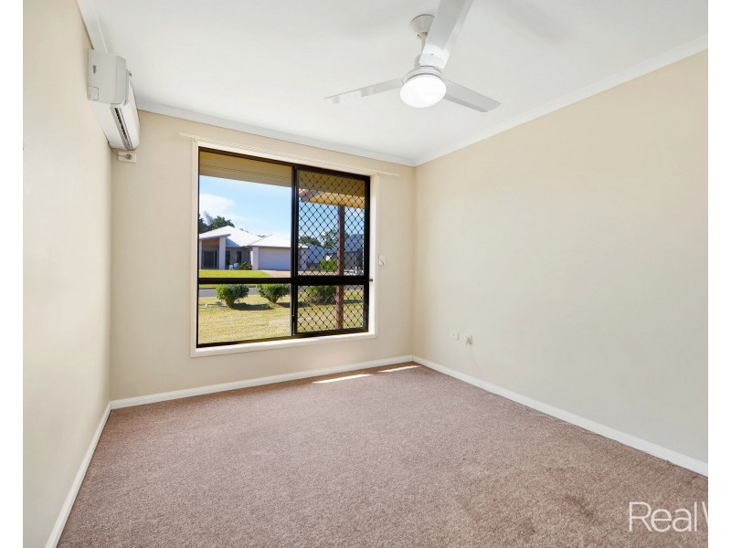 12 Dickinson Street, Burnett Heads QLD 4670