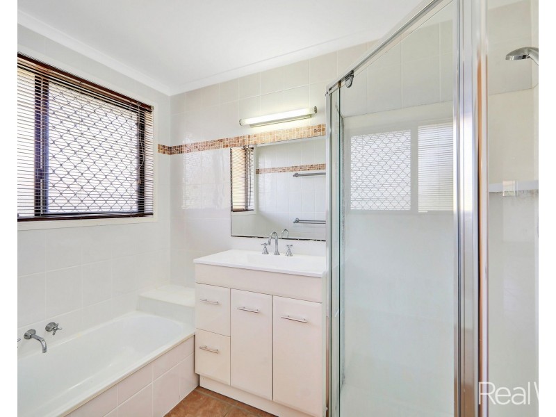 12 Dickinson Street, Burnett Heads QLD 4670