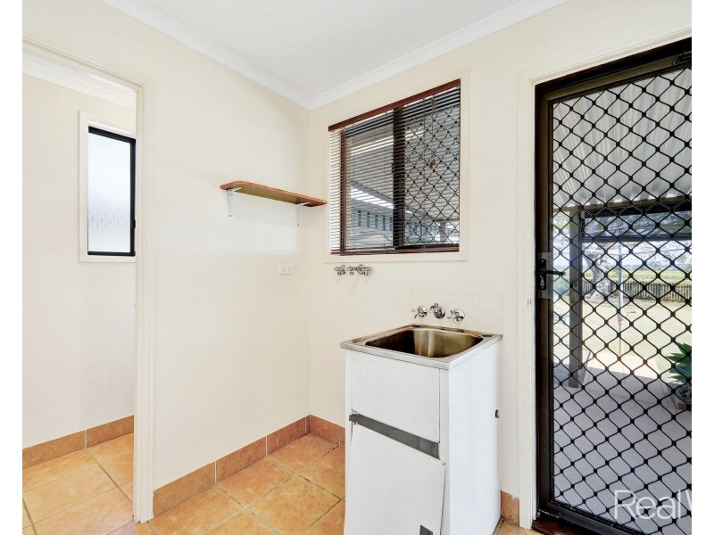 12 Dickinson Street, Burnett Heads QLD 4670