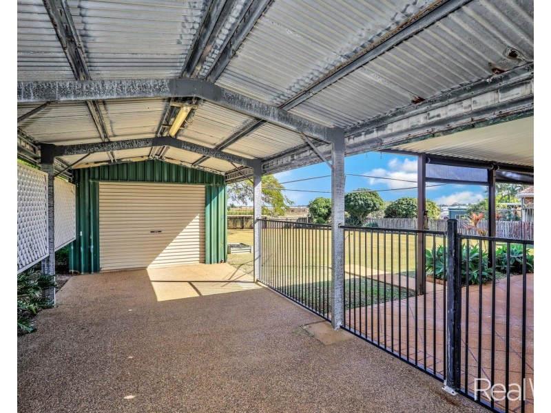 12 Dickinson Street, Burnett Heads QLD 4670