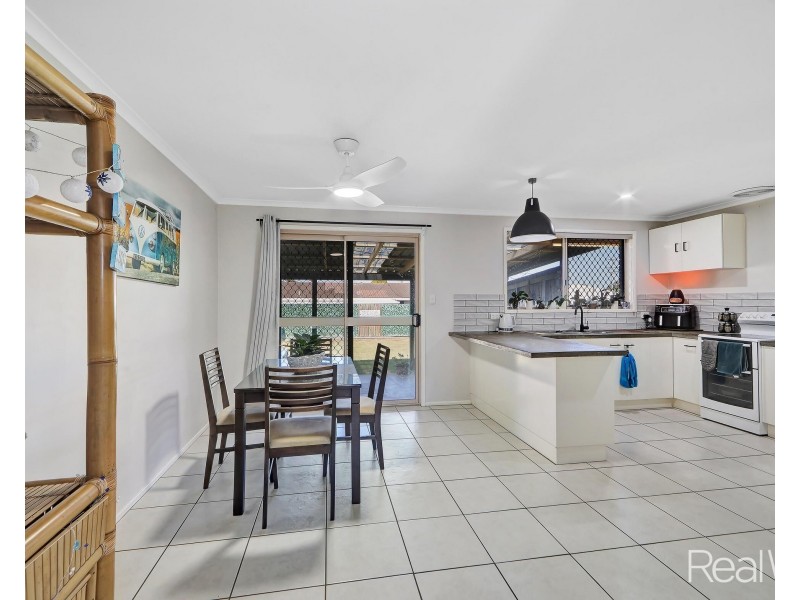 4 Regal Court, Millbank QLD 4670