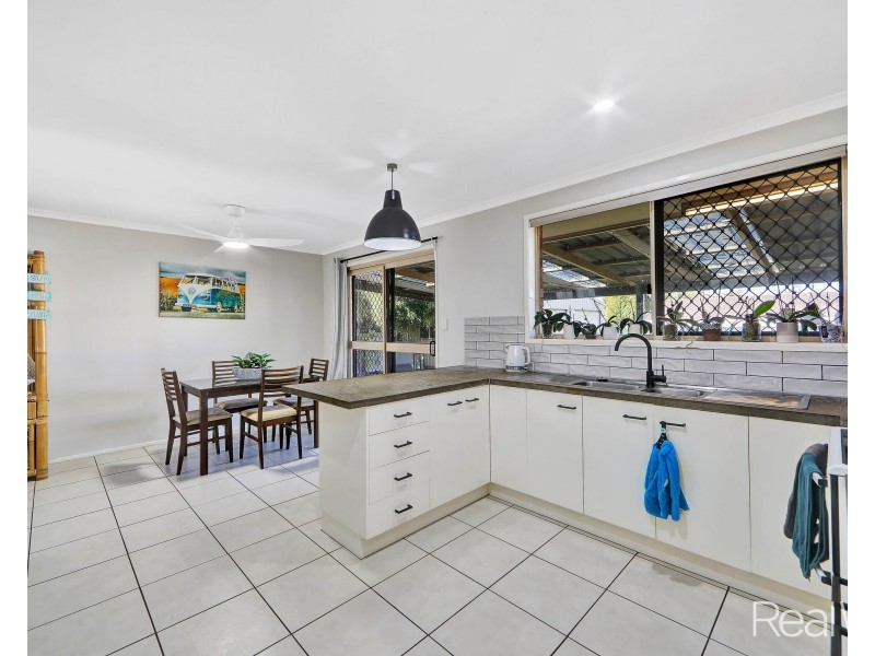 4 Regal Court, Millbank QLD 4670