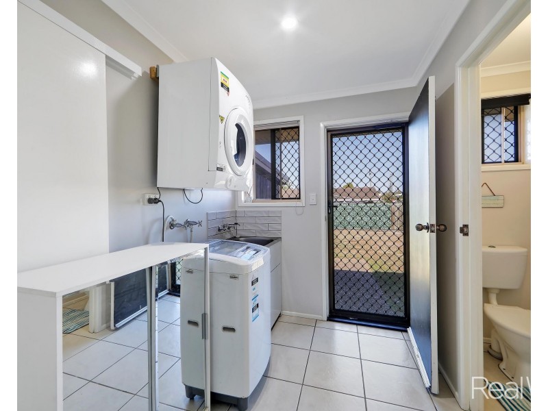 4 Regal Court, Millbank QLD 4670