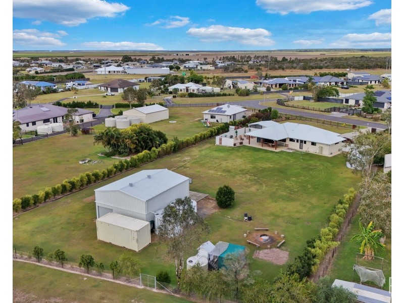 4 Eungella Court, Branyan QLD 4670