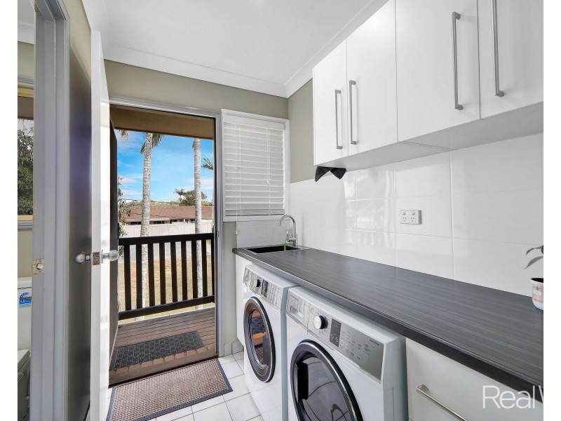 42 Heaps Street, Avenell Heights QLD 4670