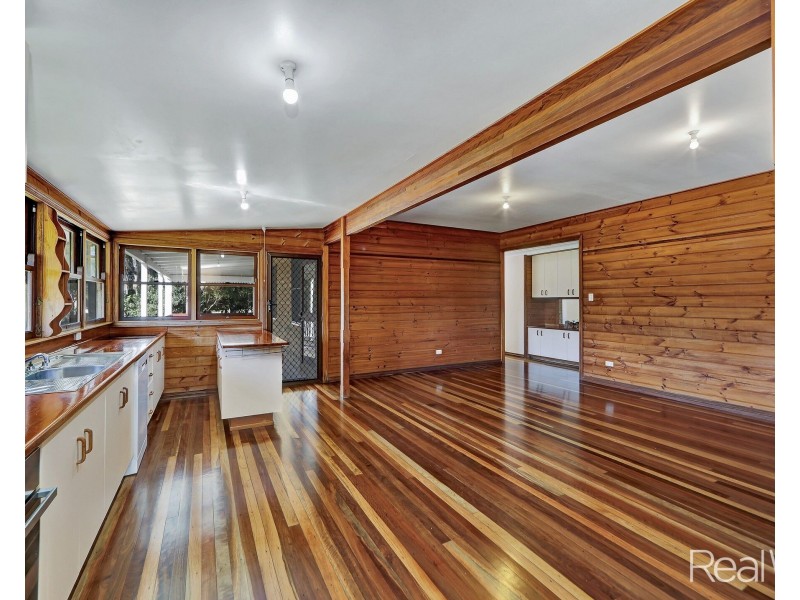 15 Paradise Lane, Branyan QLD 4670