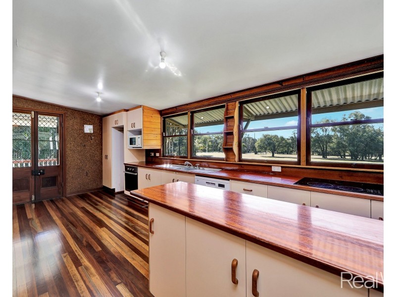 15 Paradise Lane, Branyan QLD 4670